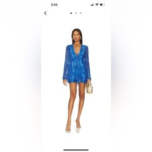 Vibrant Blue Long Sleeve Mini Dress
Rococo Sand Mini